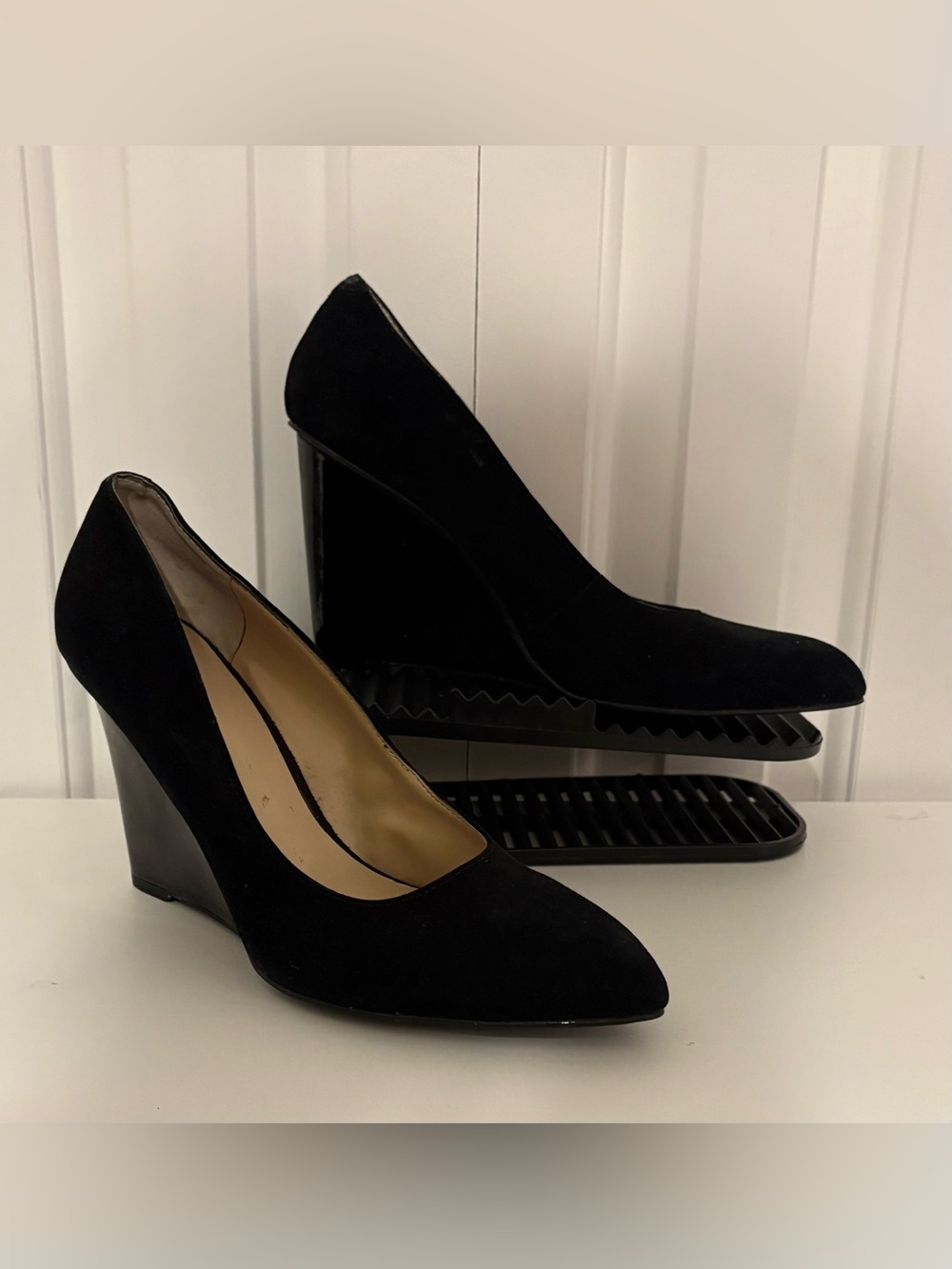 NINE WEST Black Suede Wedge Pumps